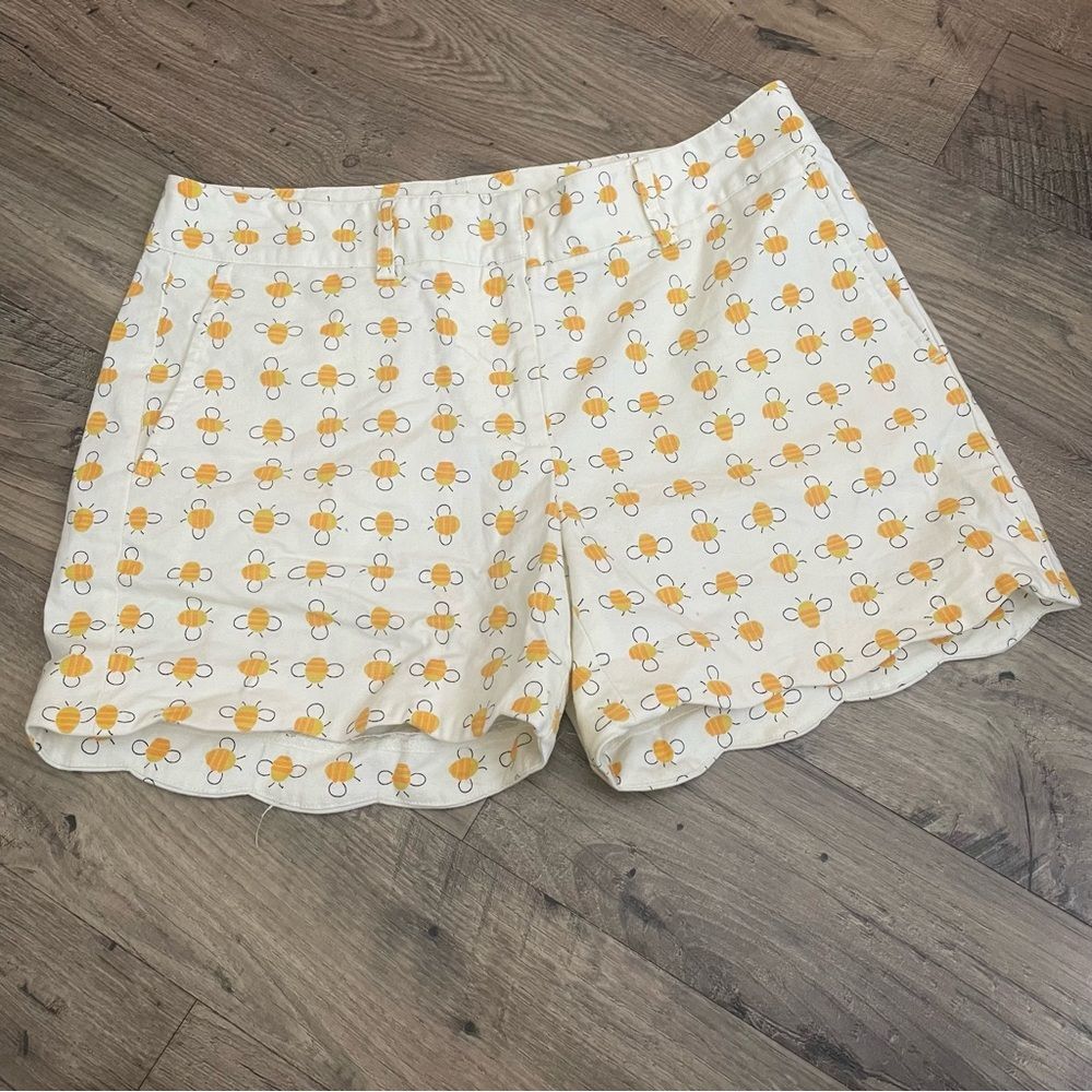 J MCLAUGHLIN Bee Print Yellow & White Scalloped Cotton Shorts